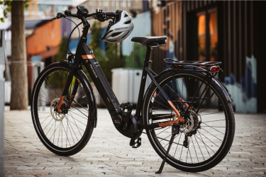 e-bike pegasus met helm.png